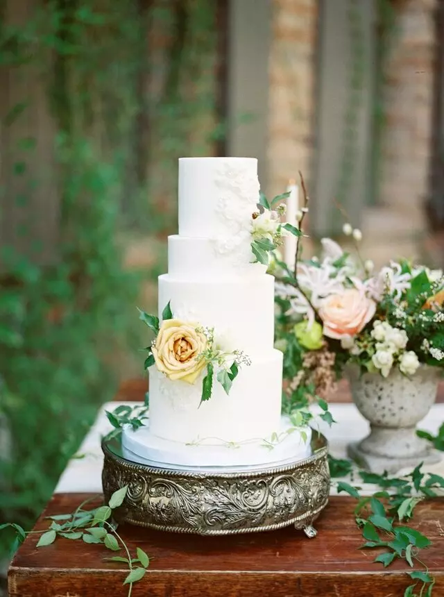 Crumbs Cake Boutique