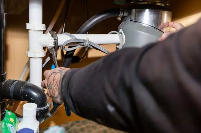 P&R Plumbing Services