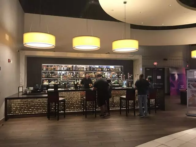 AMC Loews Foothills 15