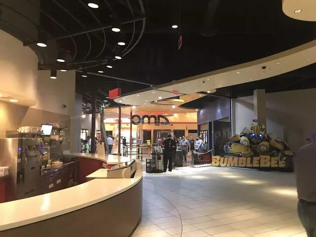 AMC Loews Foothills 15