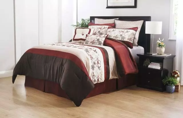 Anna’s Linens