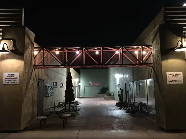Catalina Laundry