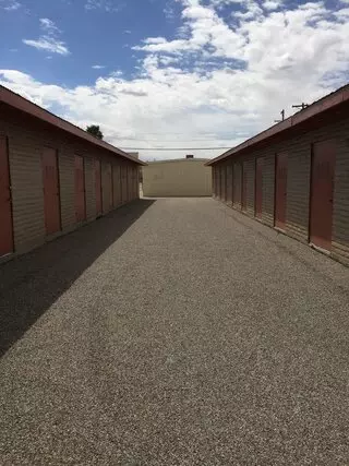 34th Street Storage