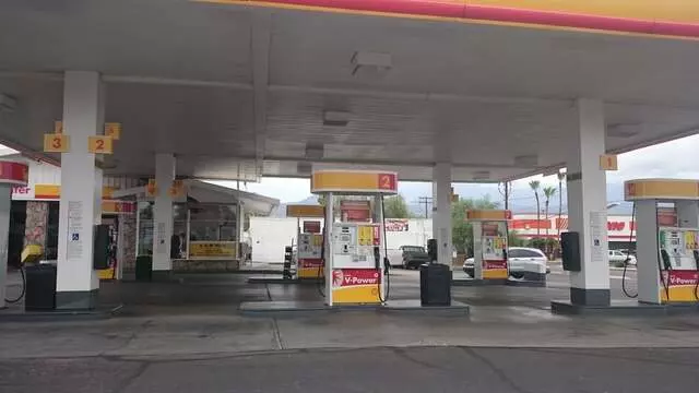 A & M Shell