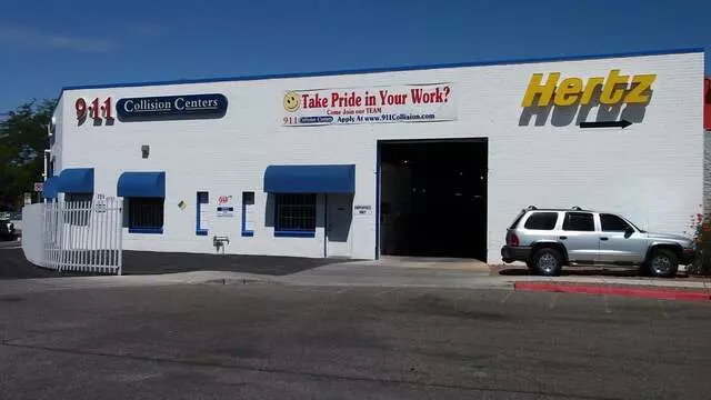 911 Collision Center