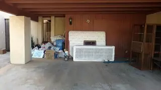 Kanso Hauling - Junk Removal