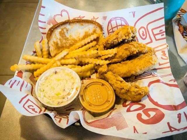 Raising Cane's Chicken Fingers
