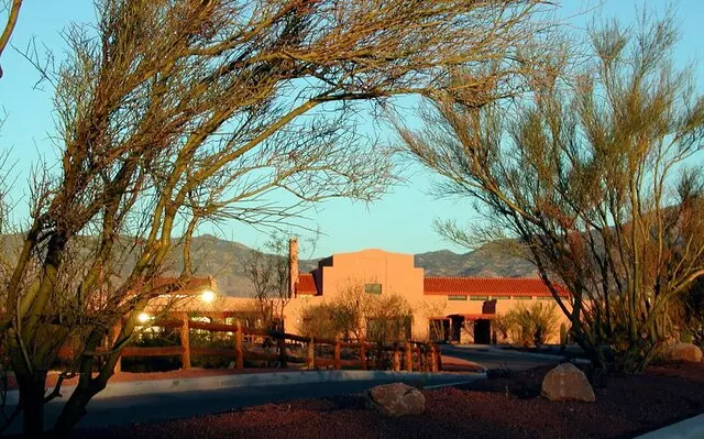 Academy Villas