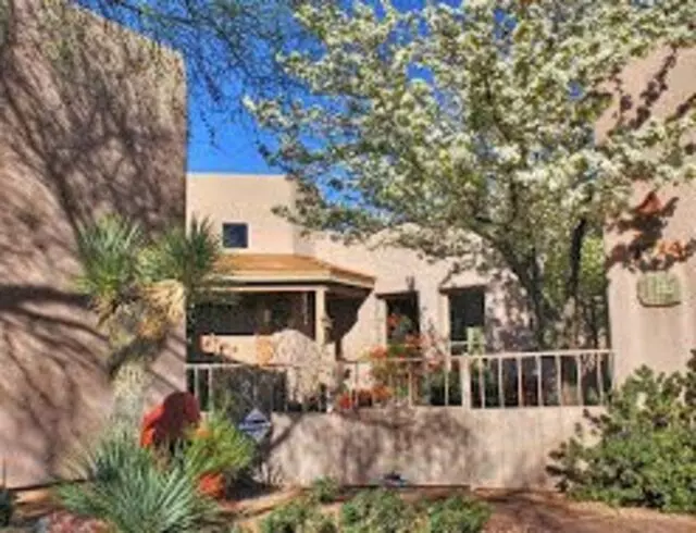 Academy Villas